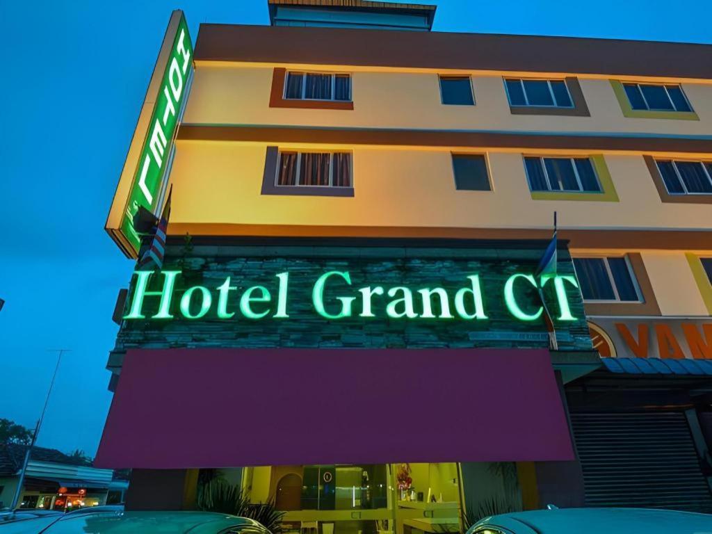 Grand Ct Hotel Malacca Екстериор снимка