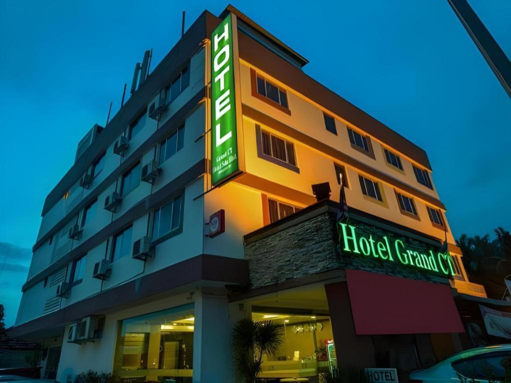 Grand Ct Hotel Malacca Екстериор снимка